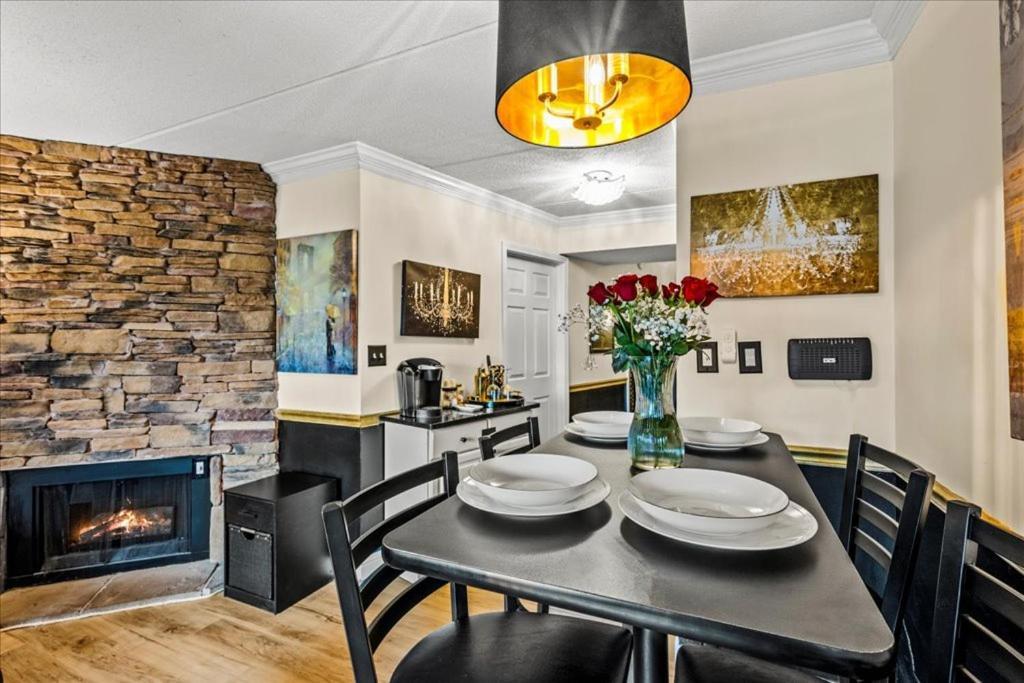 Walk To Anakeesta Romantic 1Br W Fireplace Гетлинбург Екстериор снимка